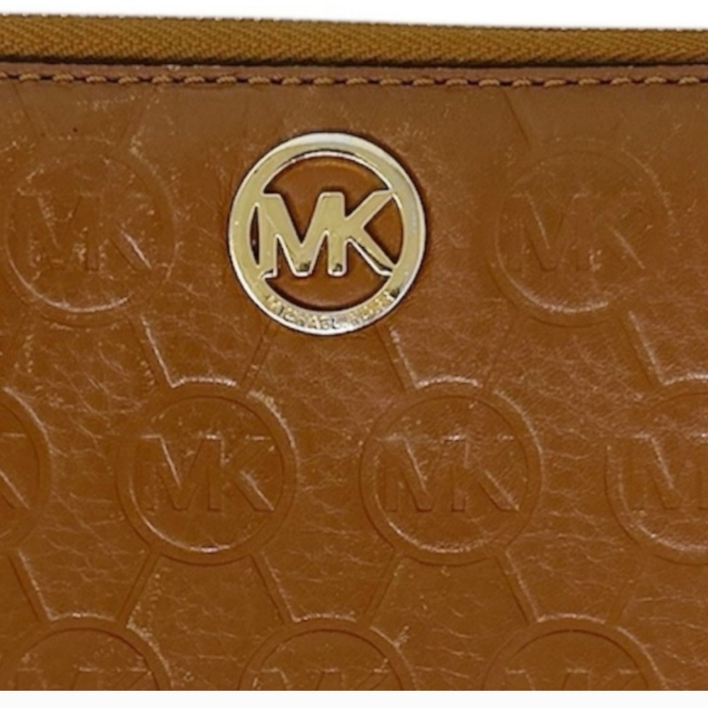 Michael Kors Leather Embossed Logo Wallet - Picture 2 of 15